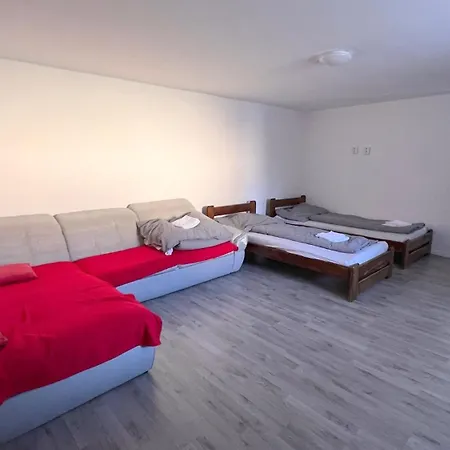 Apartmanovy Dom Pri Bratislave * Senec