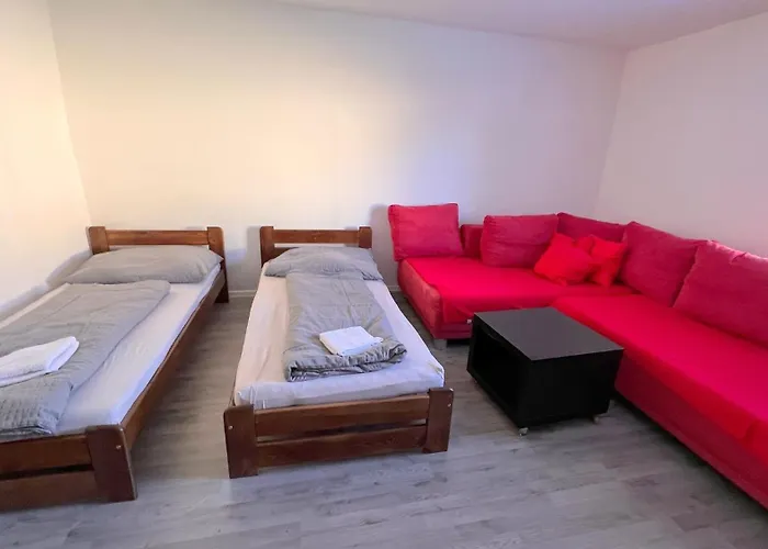 Apartmanovy Dom Pri Bratislave *